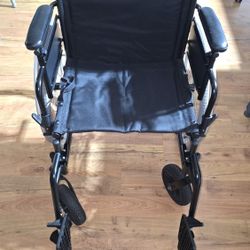 Drive Lightweight Folding Wheelchair – Fits in SUV – Clean & Ready