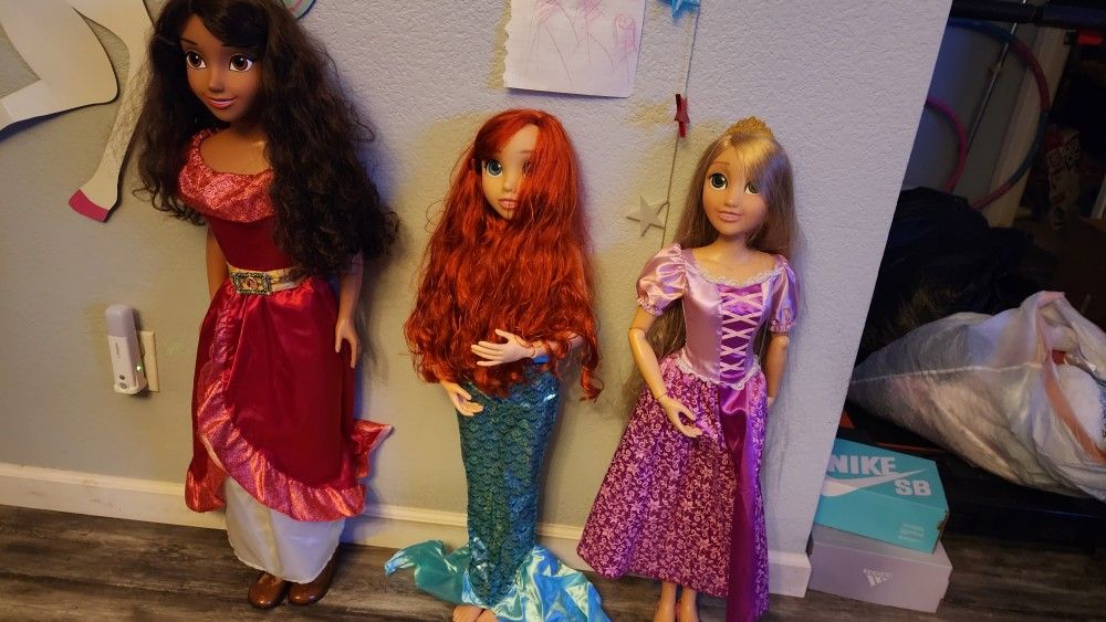 Dolls 3ft T A ll 30 Each