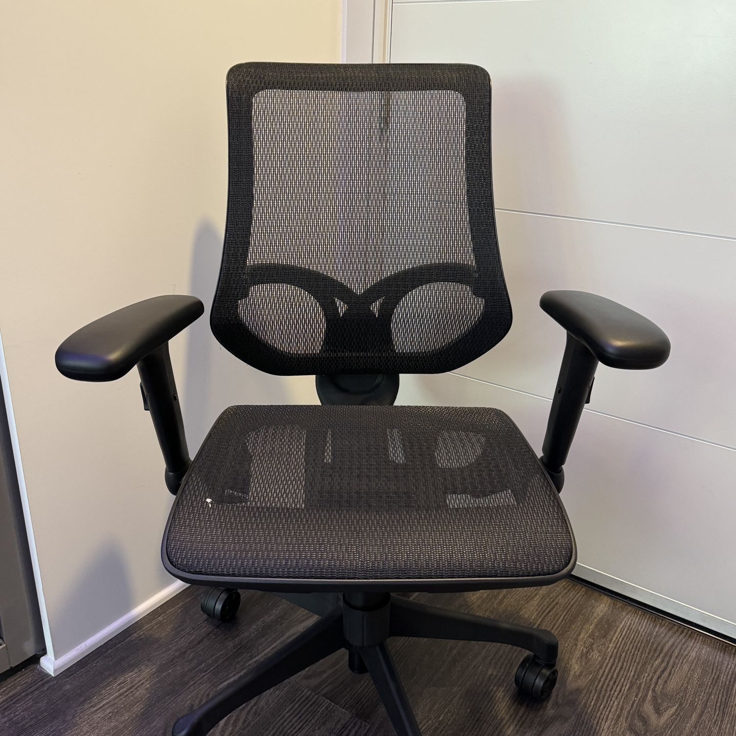 Workpro 1000 Professional 1000 Series Mesh Task Chair WorkPro