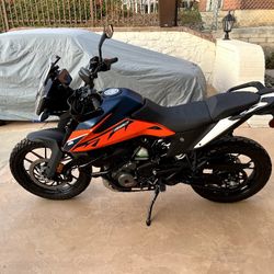 2022 KTM 390 Adventure