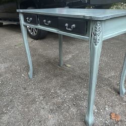 *****Luxury  Vintage Office Desk****