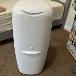 genie diaper compact