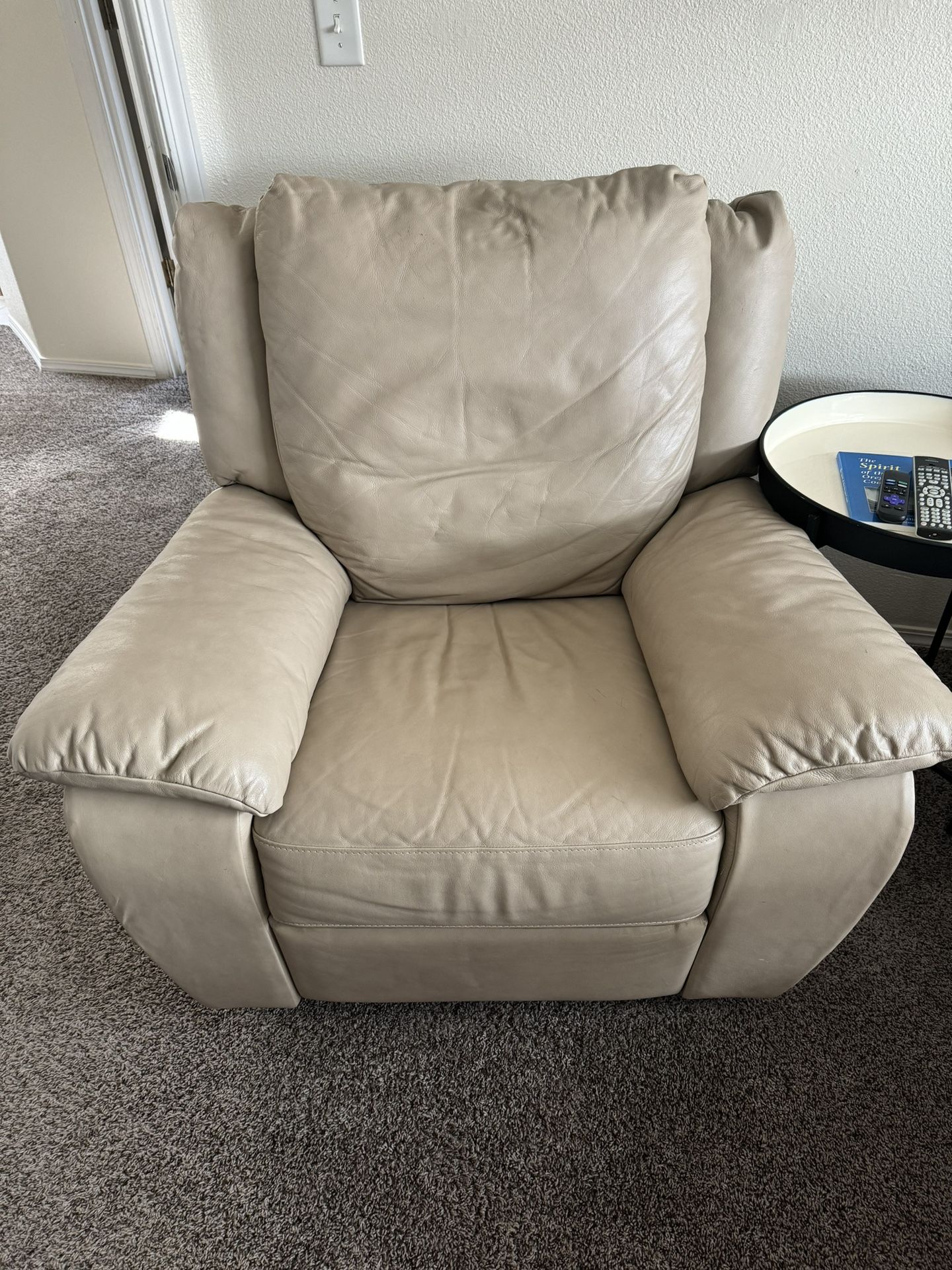 Recliner And Coach Sitting Chair With Ottoman