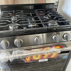 New LG Stove 
