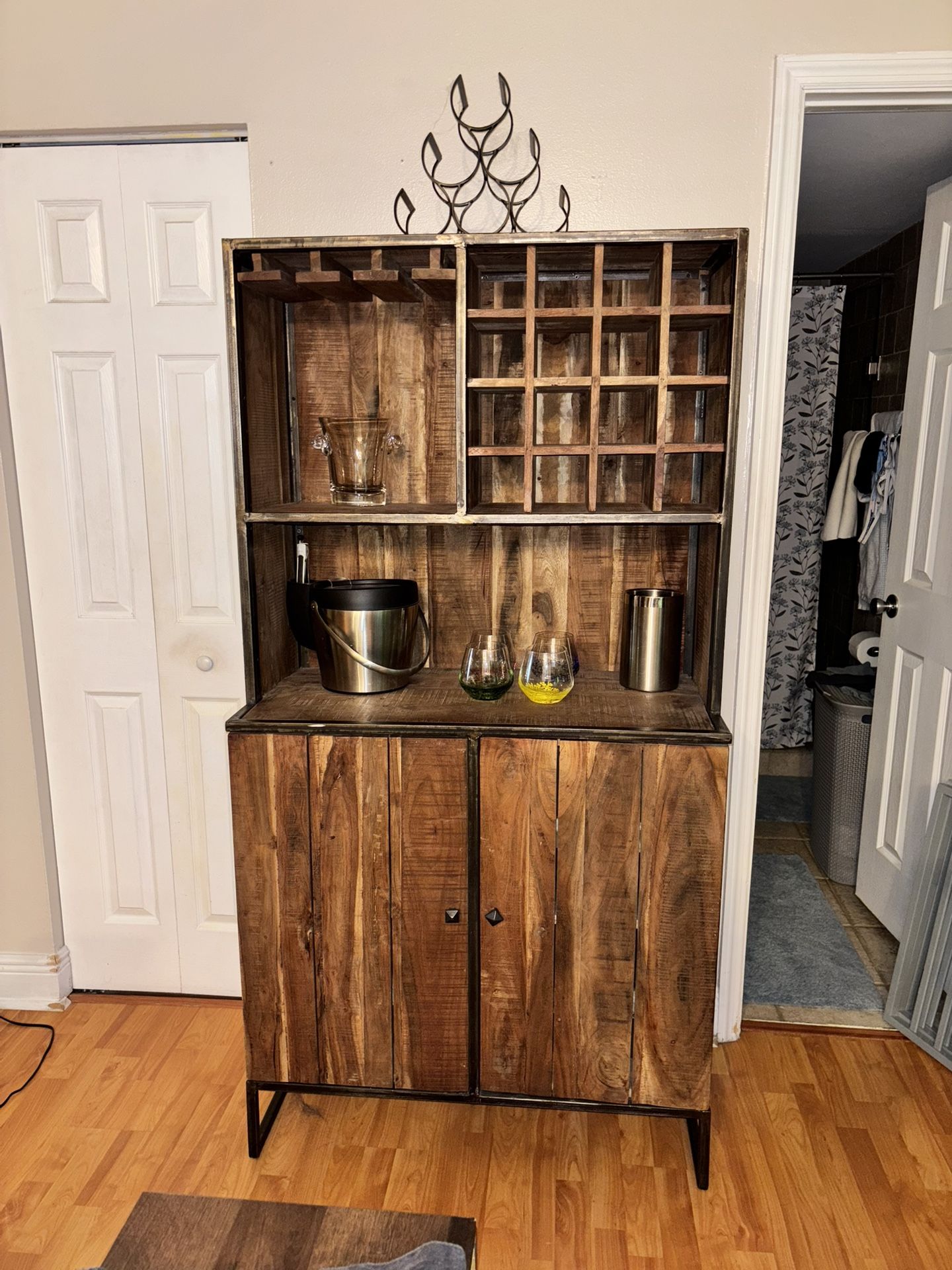 Wooden & Metal Bar With Hutch
