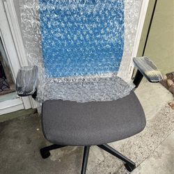 Desk chair
