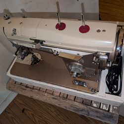 Vintage Emdeko Sewing Machine with Case - Working