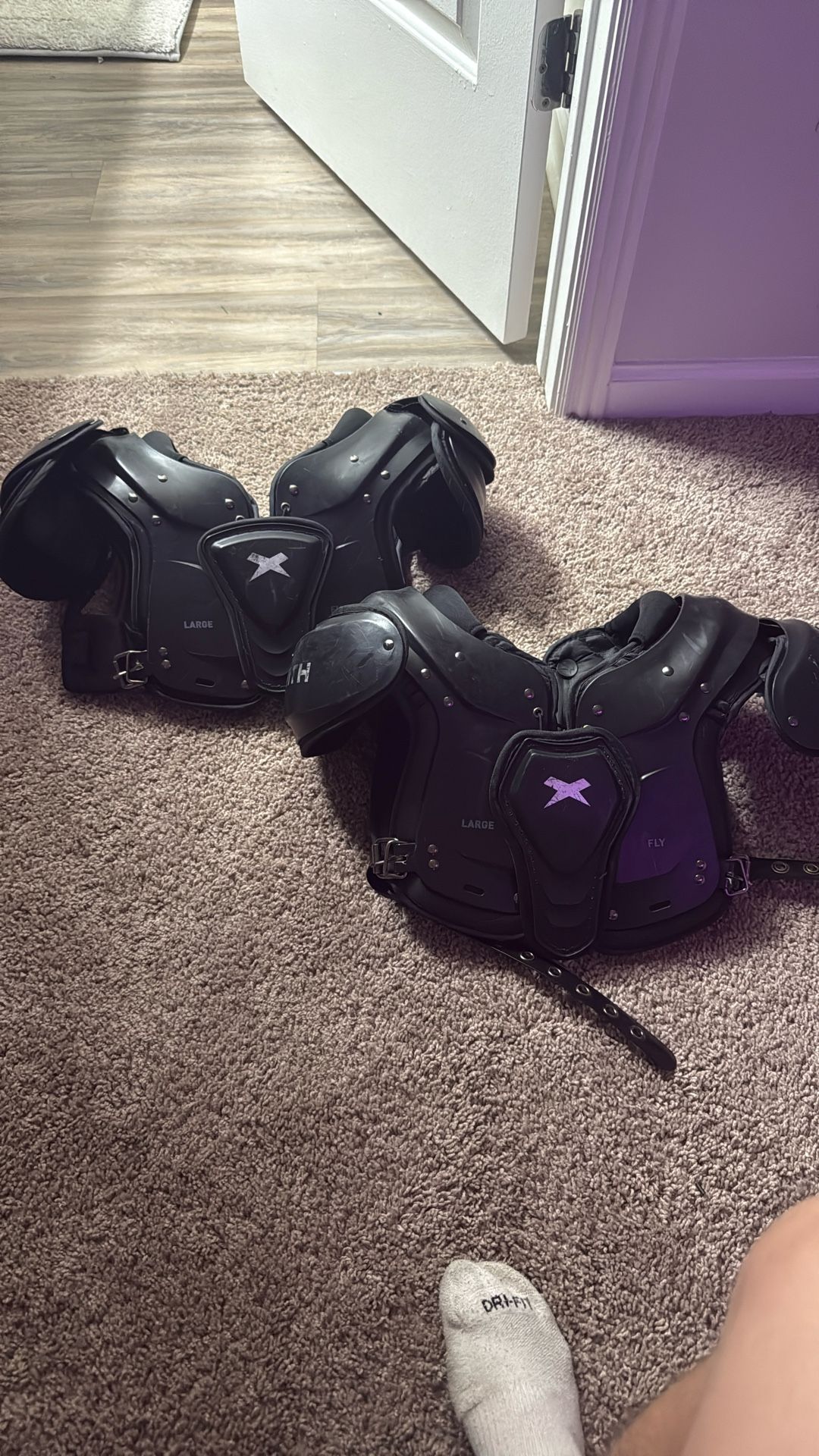 Xenith Shoulder Pads
