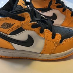 Nike Air One Jordans Kids 8C (black And Yellow)