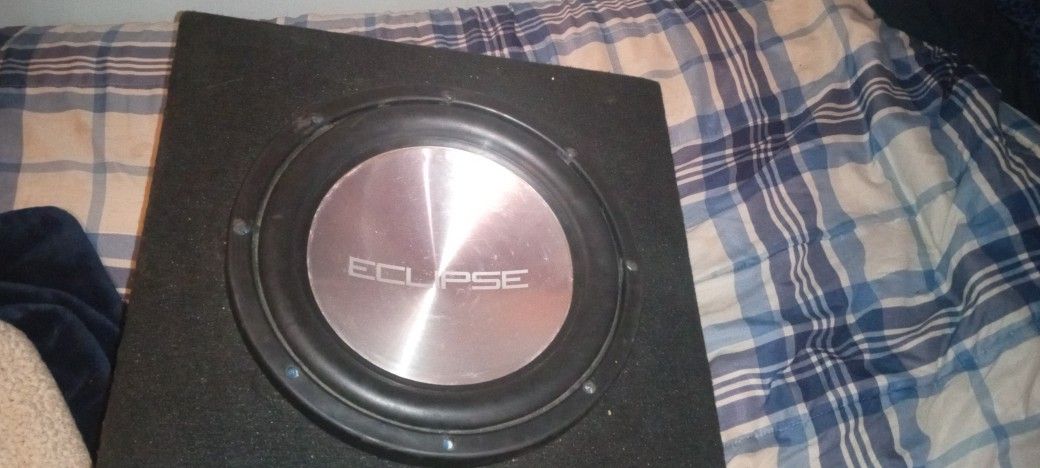 10 Inch Dual Voice Coil Eclipse Sub In A Carpeted Box