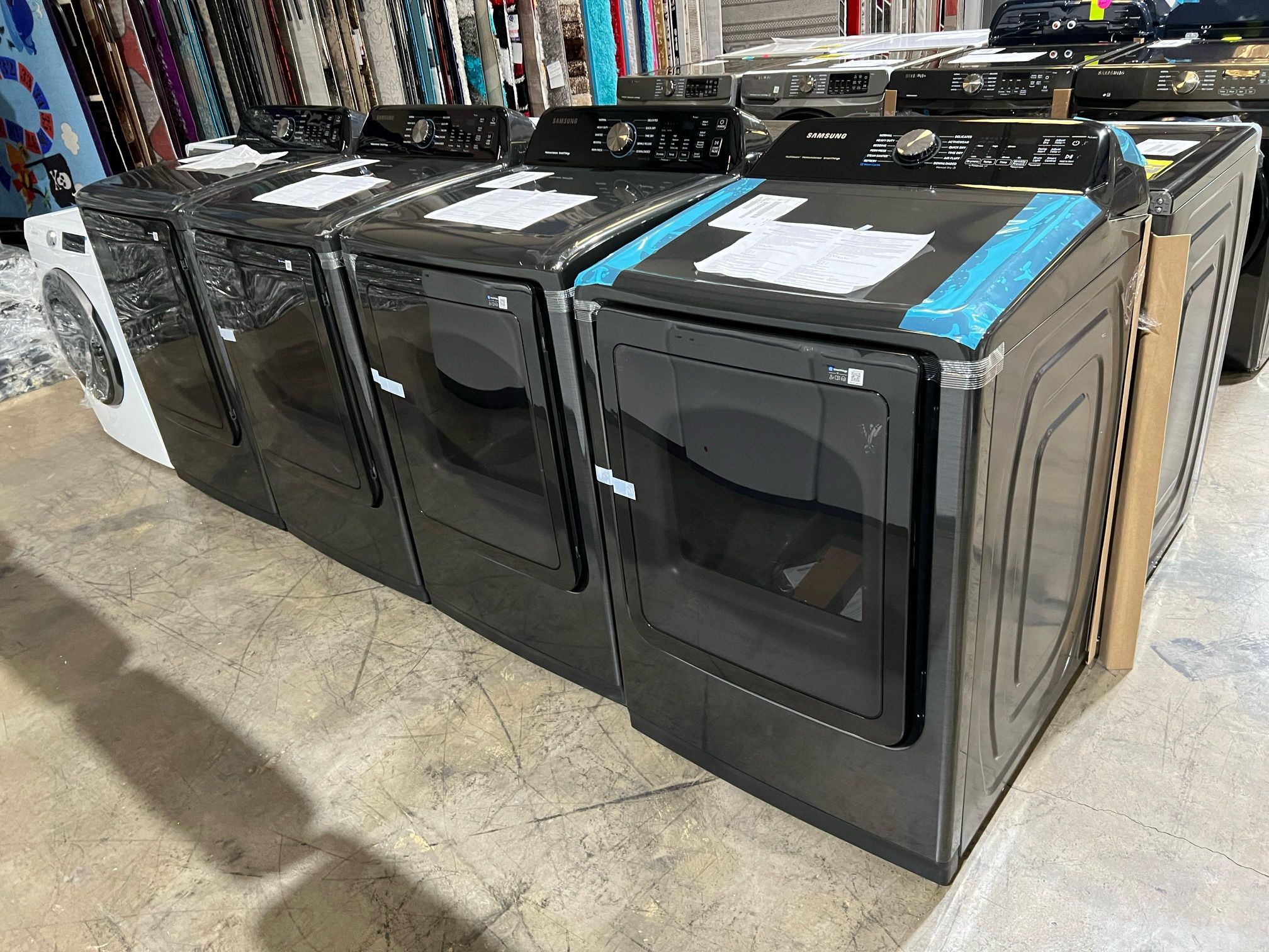 Samsung Smart Electric Dryer With Steam Sanitizer 