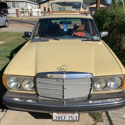 1979 Mercedes-Benz 300