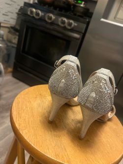 Women’s Silver Rhinestone Heels – Size 7.5