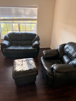 Love seat chair and ottoman Green
