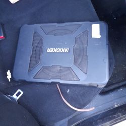 Kicker 51HS8 Hideaway Compact Powered Subwoofer Enclosure with 8-Inch Subwoofer HS8