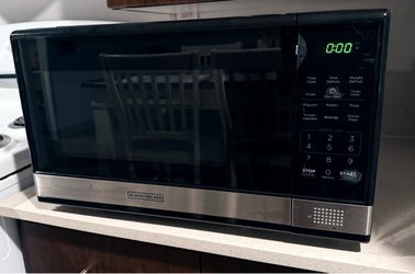 Microwave- Black+Decker