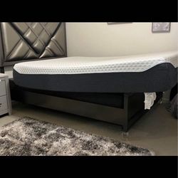 Queen Memory Foam Mattress 