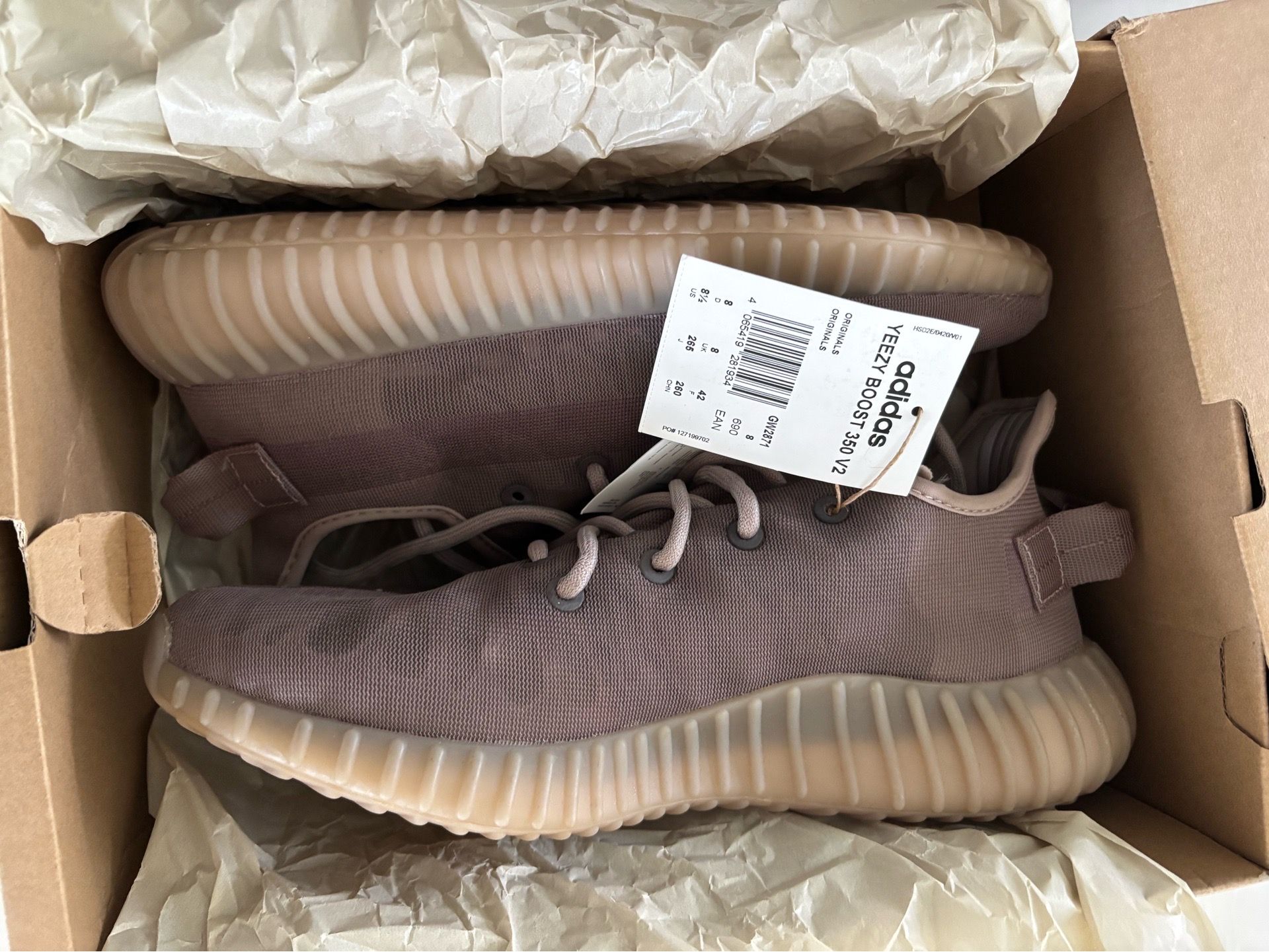 Yeezy Boost 350 V2 Monmis size 8.5M or 10W