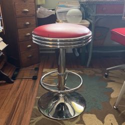 Stool That Raises And Lowers