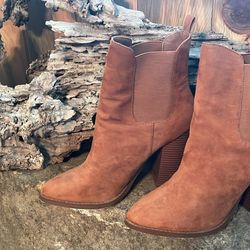 Boots, Women’s 