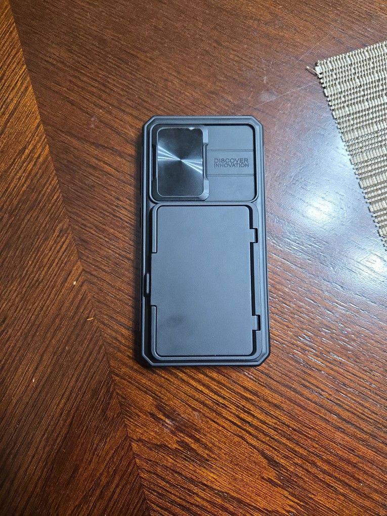 Samsung S24 Case With Card Holder - Like New