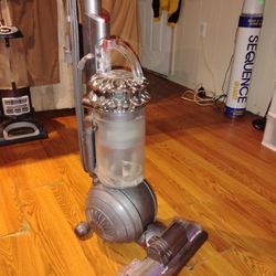 Dyson Cinetic Big Ball™ vacuums