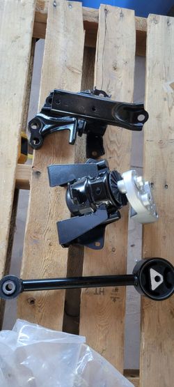 2014----2022.  Mitsubishi Mirage 1.4  3 PCs motor and transmission mount set