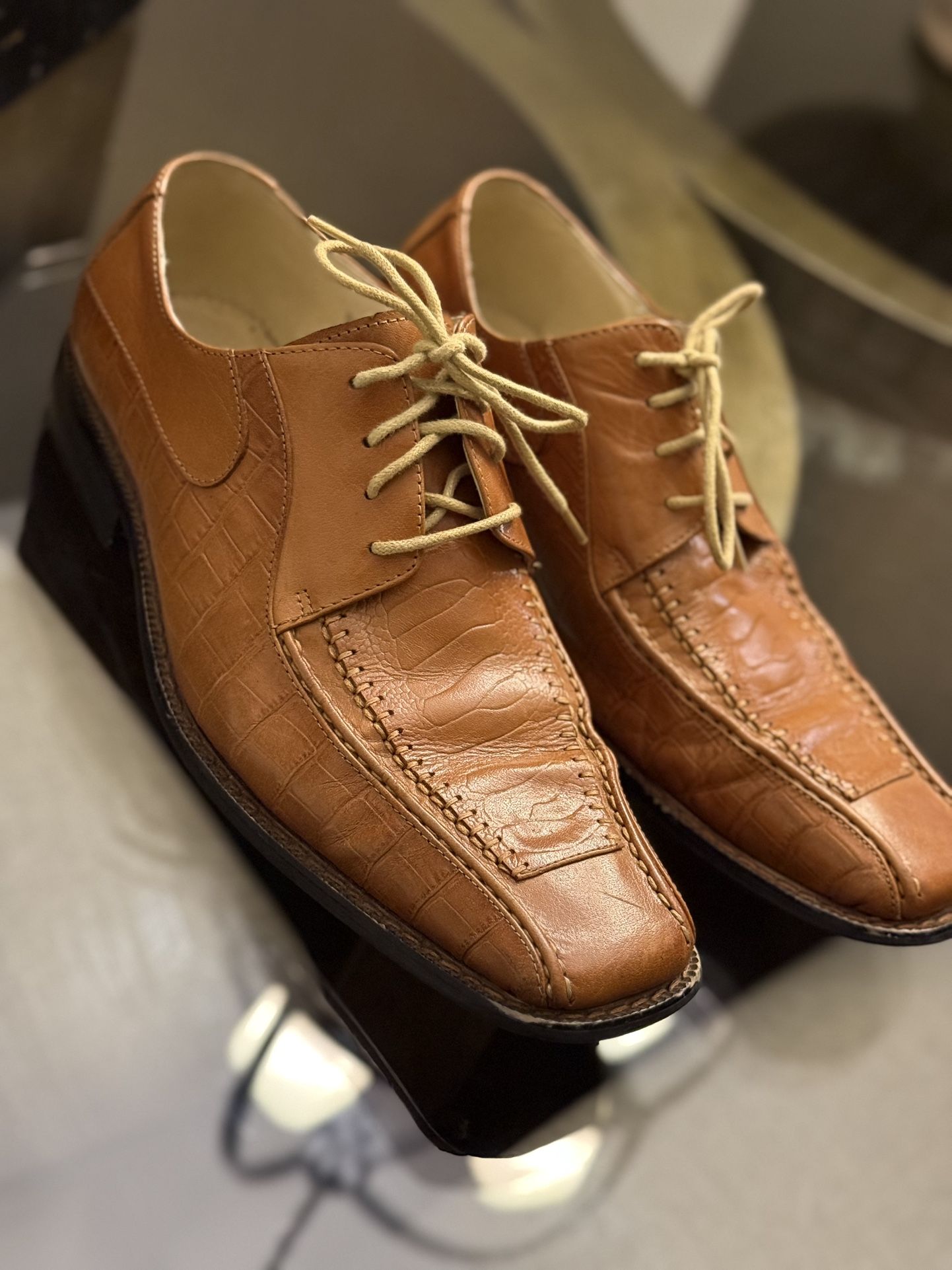 Men’s Dress Shoes Size 9 (Square Toe)