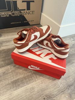 Nike Dunks