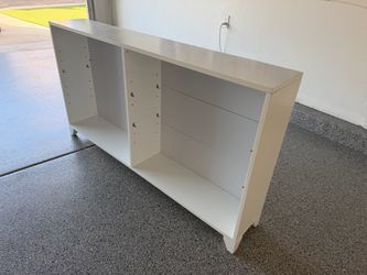Book shelf Free (I do have the shelves)