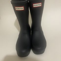 Hunter Boots (size 7) Female