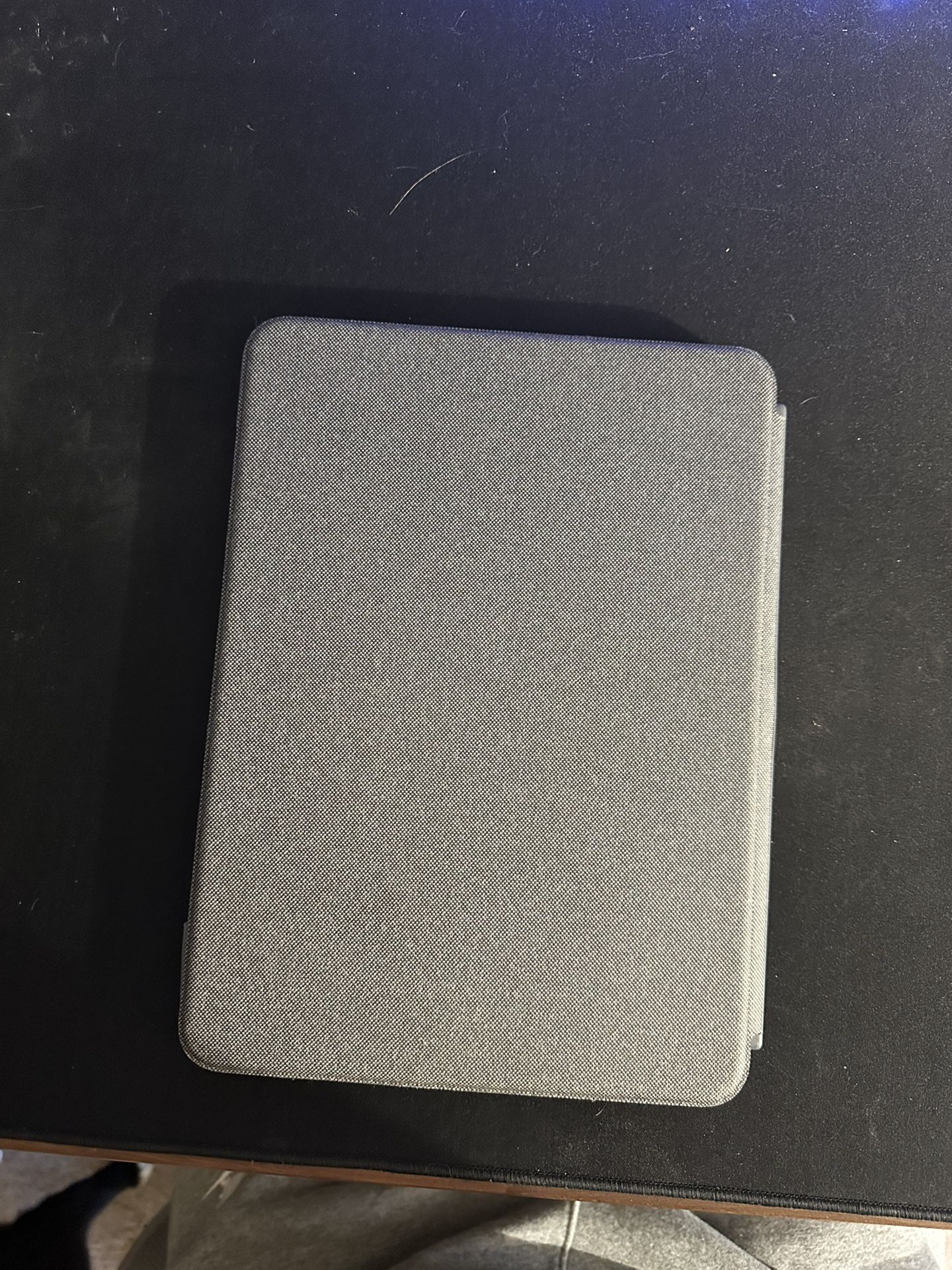 Logitech Combo Touch Keyboard Case iPad Pro