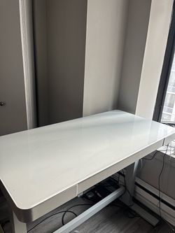 Tresanti 47” Electric Adjustable Standing Desk – White Glass Top - EXCELLENT CONDITION