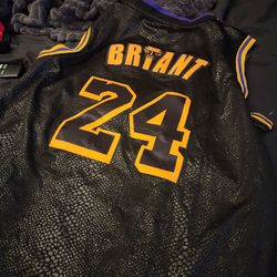 Kobe Jersey black mamba