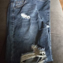She-In Shred Look Jeans..$3