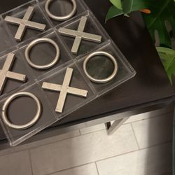 Tic tac Toe Decor 