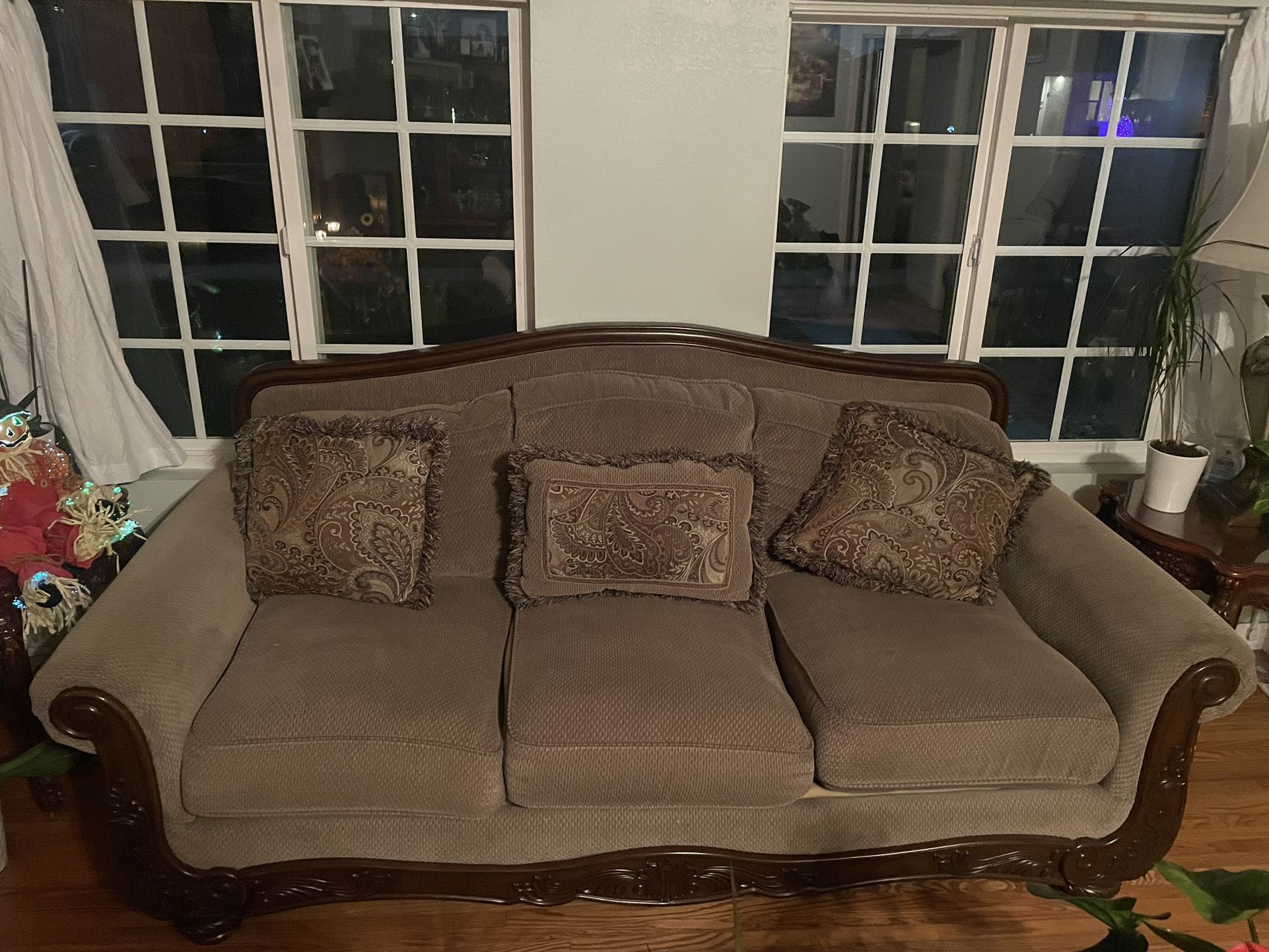 Sofa Set