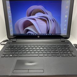 TOUCHSCREEN  HP  NOTEBOOK….500  GB…HHD ...6.0 GB RAM .,…READY FOR CLASSES ON LINE OR WORK FROM HOME