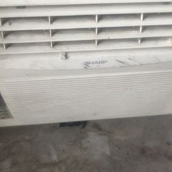 Window AC unit