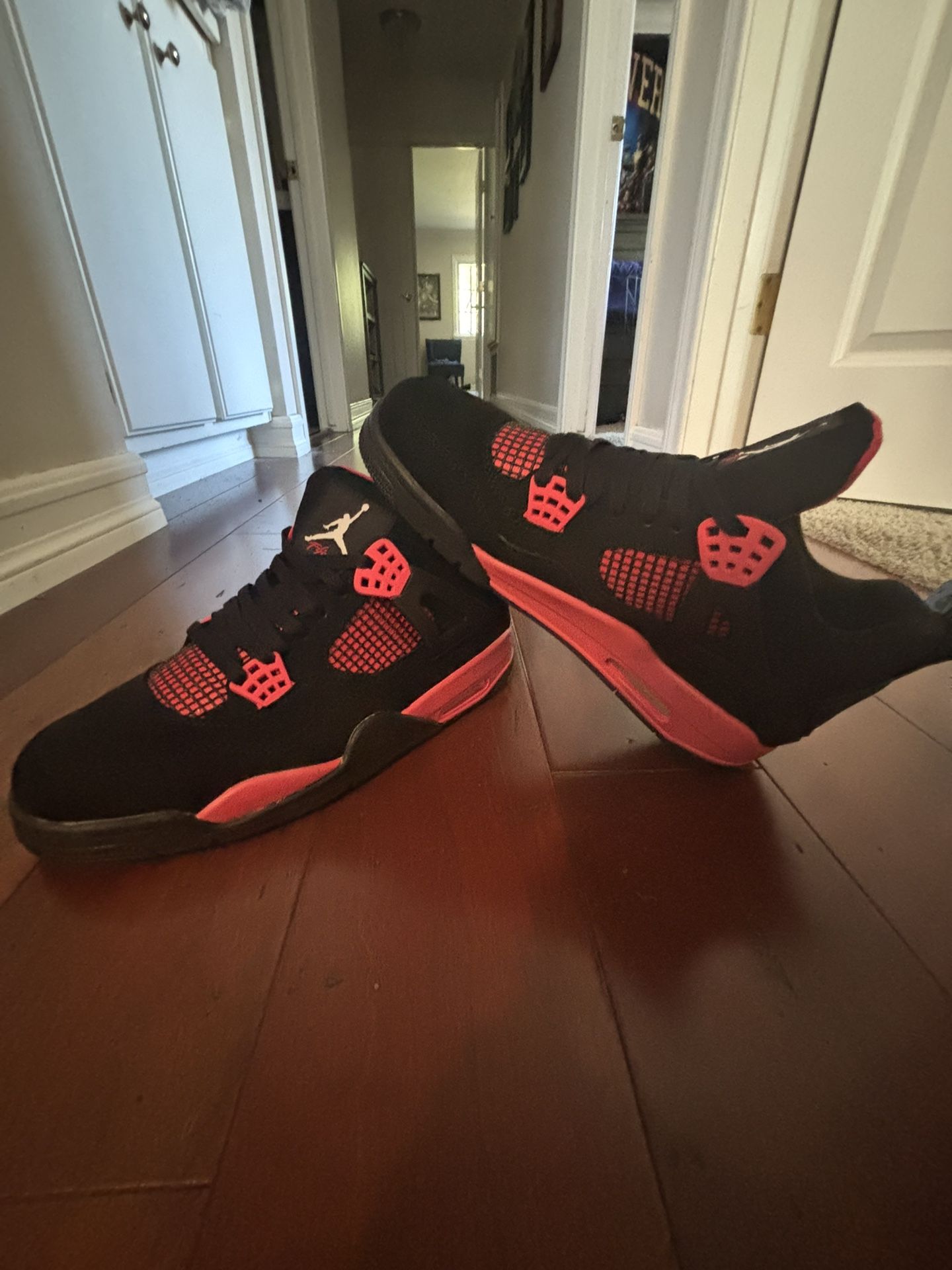 Red Thunder Jordan 4 Size 11