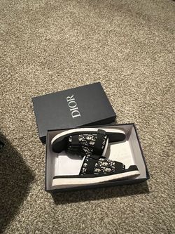 Dior slides