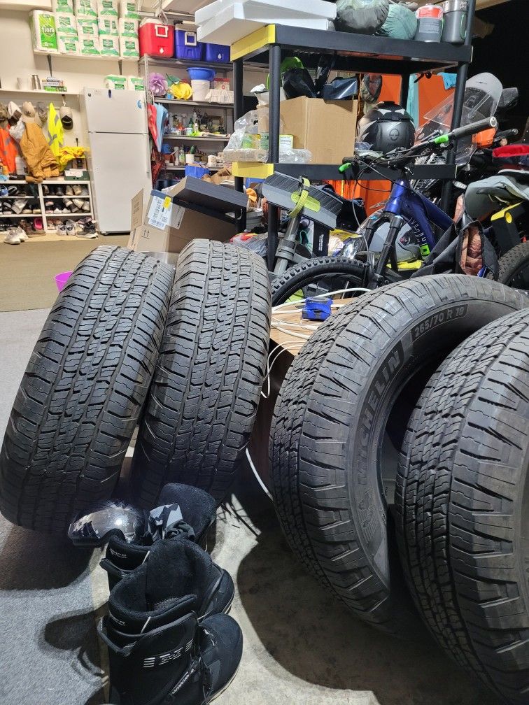 4 Sets Of Tires 265/70/r18. Michelin Like new. 9/32 Tread.