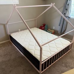 Toddler/Child House Frame Bed with Premium Mattress – Gently Used