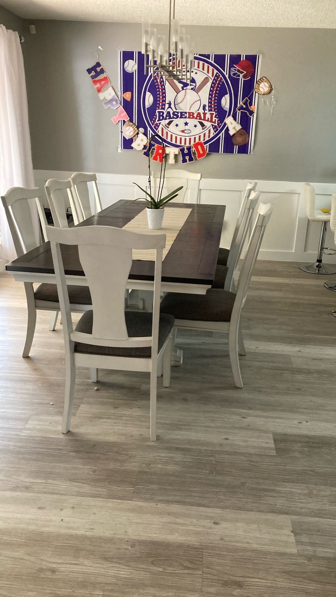 Diner Table 8 Chers For Sell Used