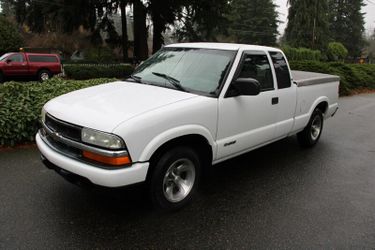 2002 Chevrolet S-10 LS