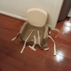 Baby booster seat with straps