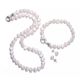 Freshwater pearl necklace