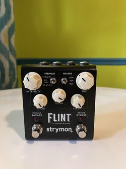 Strymon Flint Tremolo and Reverb Pedal V1