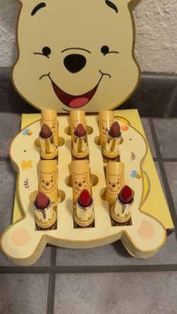 Winnie the Pooh lipstick set