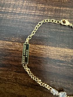 Linda pulsera no viene en caja de muy buena calidad $35